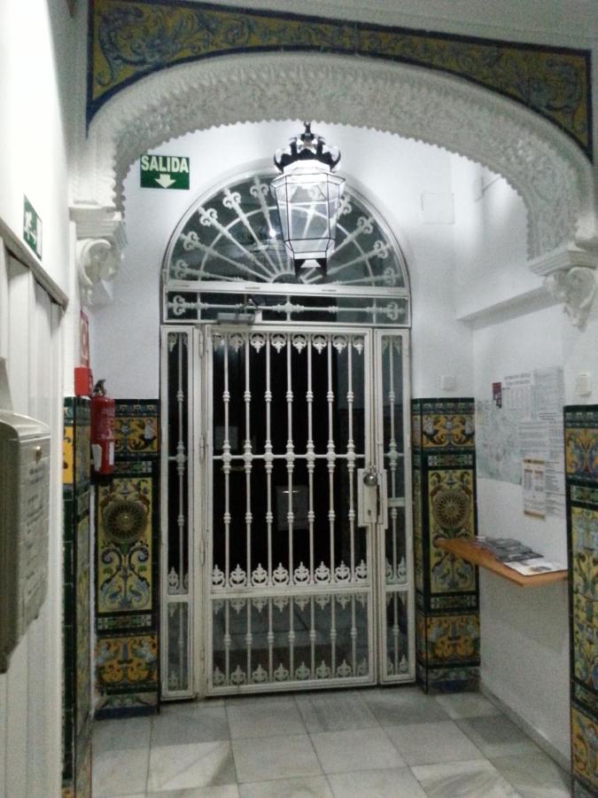 Hostel Urban Sevilla المظهر الخارجي الصورة